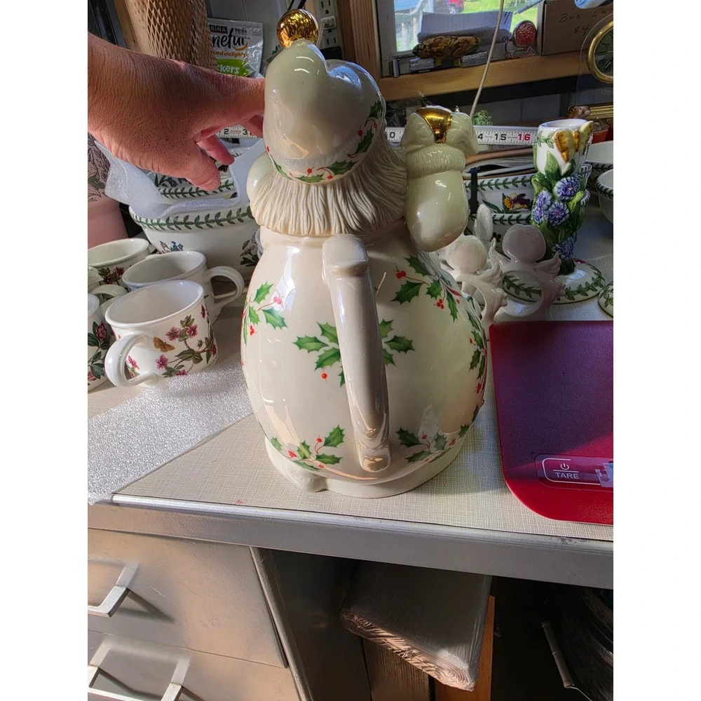 Lenox Holiday Santa Collection Teapot Ivory Porcelain Gold Trim 6047484